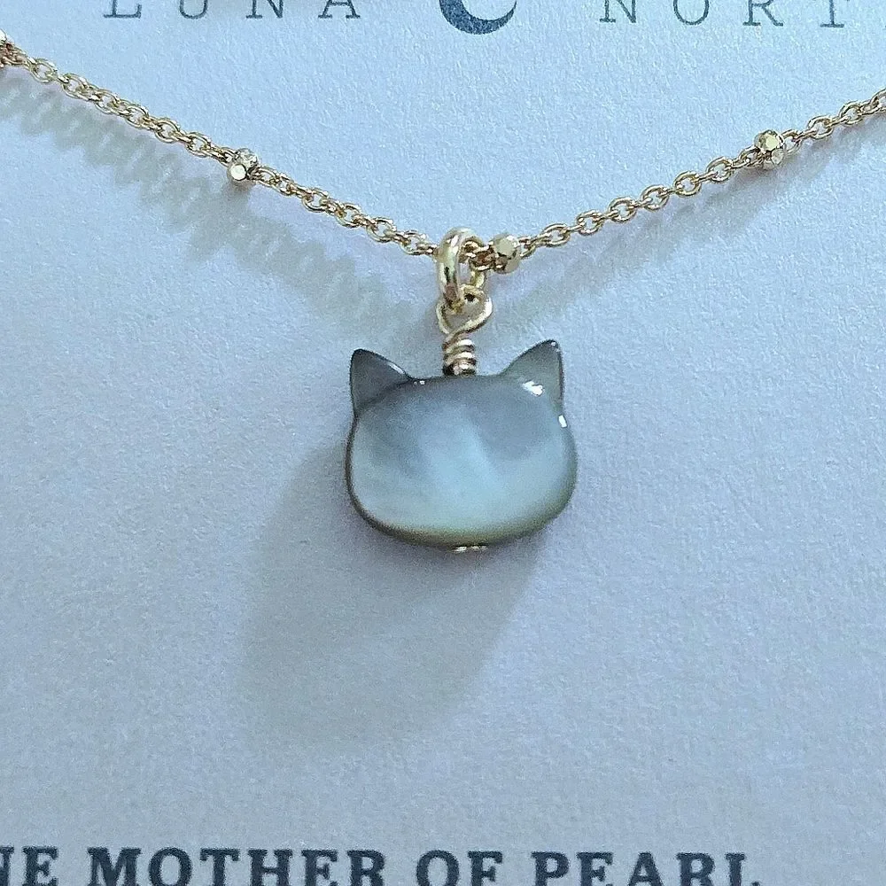 Luna🌙 Norte Grey🩶 Mother of Pearl Cat Head🐱 Pendant Necklace - NIB